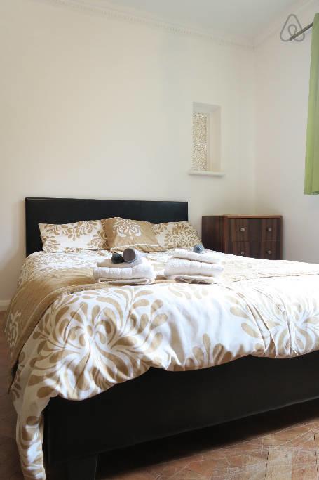 Oyo Guest House Ellipse Whetstone Quarto foto
